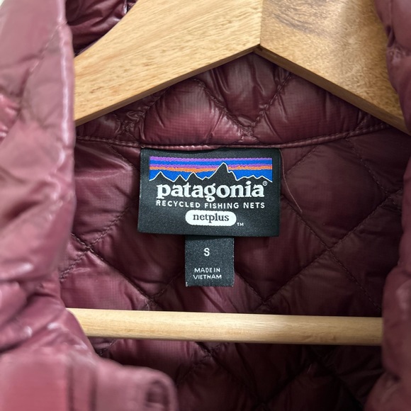 Patagonia - Women's AlpLight Down Jacket - Picture 3 of 4